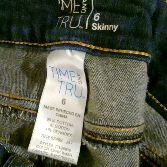 Time and Tru Skinny Jeans 6 - Picture 7 of 7